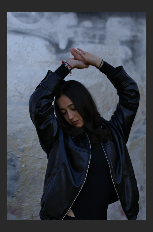 1347 :: Kasia. Evening dance